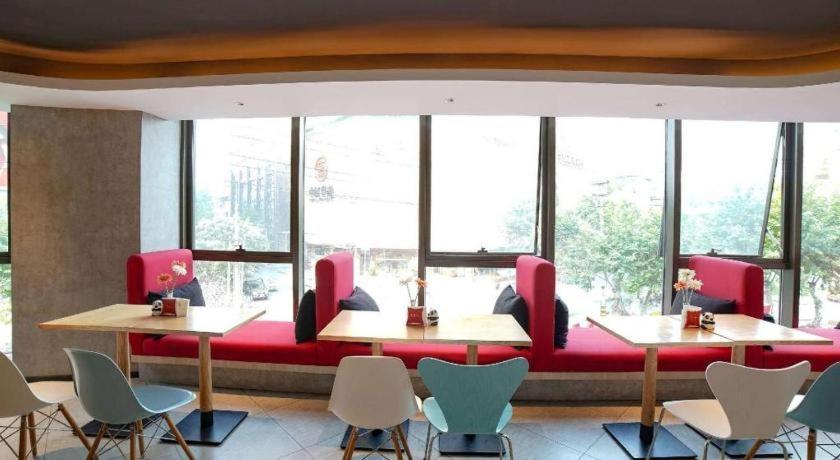 Отель Ibis Chengdu Chunxi Road Shudu Mansion Экстерьер фото