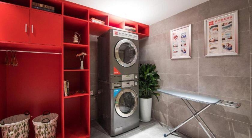 Отель Ibis Chengdu Chunxi Road Shudu Mansion Экстерьер фото